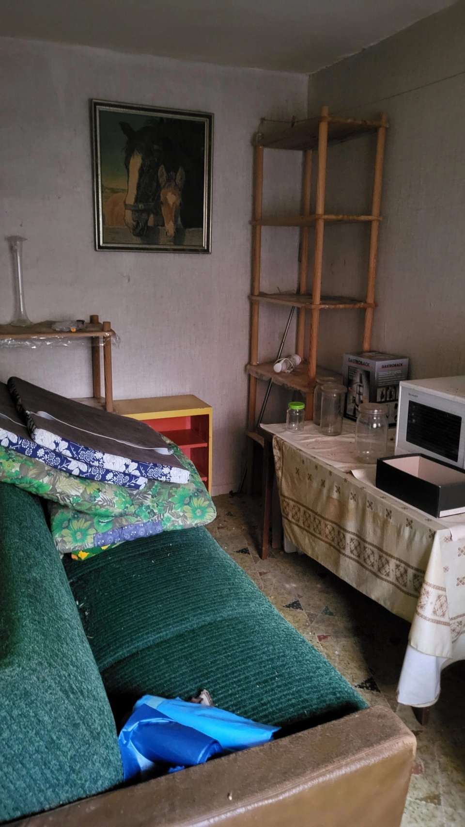 Sanierungsbedürftige Doppelhaushälfte auf einem 850 m² großen Grundstück in ruhiger Lage von Kaltenkirchen