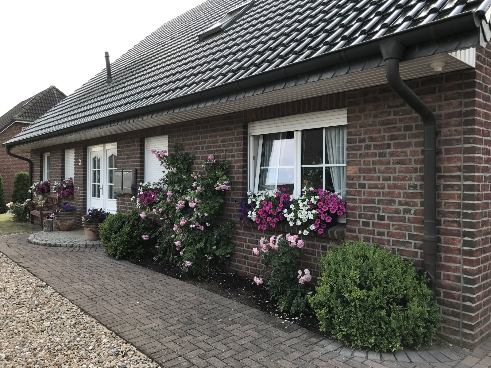 Traumhaftes Einfamilienhaus mit Einliegerwohnung in ruhiger Wohnlage von Nützen