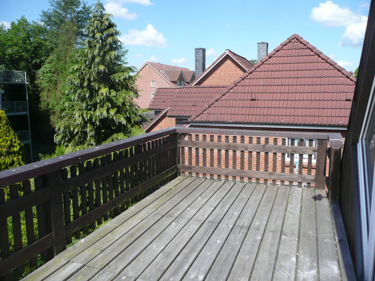 Wohnung im Dachgeschoss - großer Balkon Wohnung im Dachgeschoss - großer Balkon