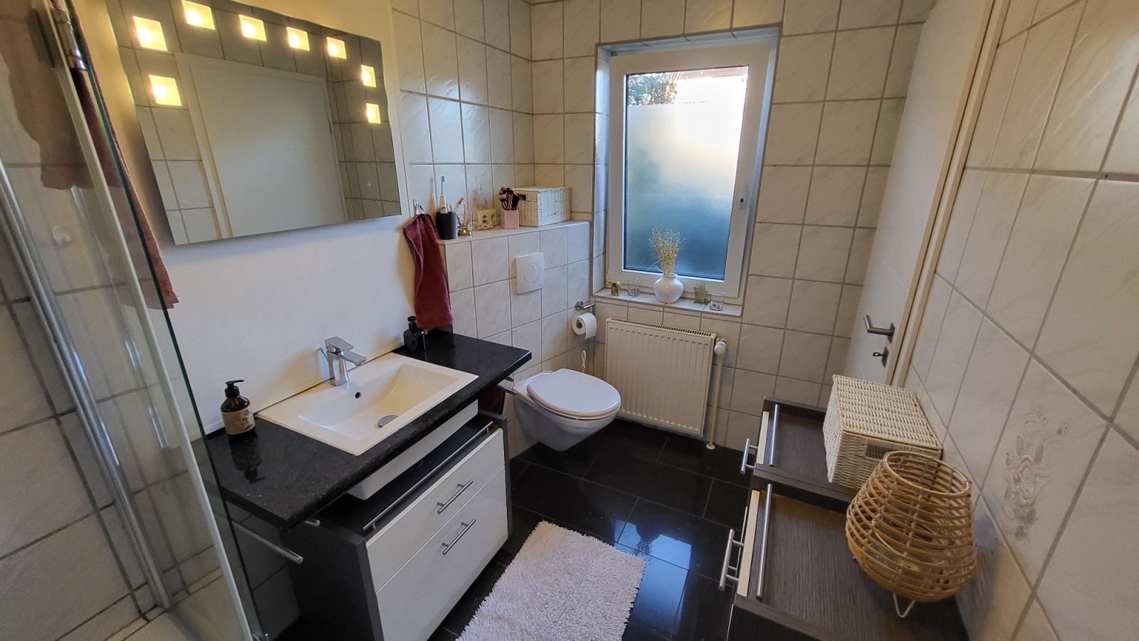Badezimmer im EG Badezimmer im EG