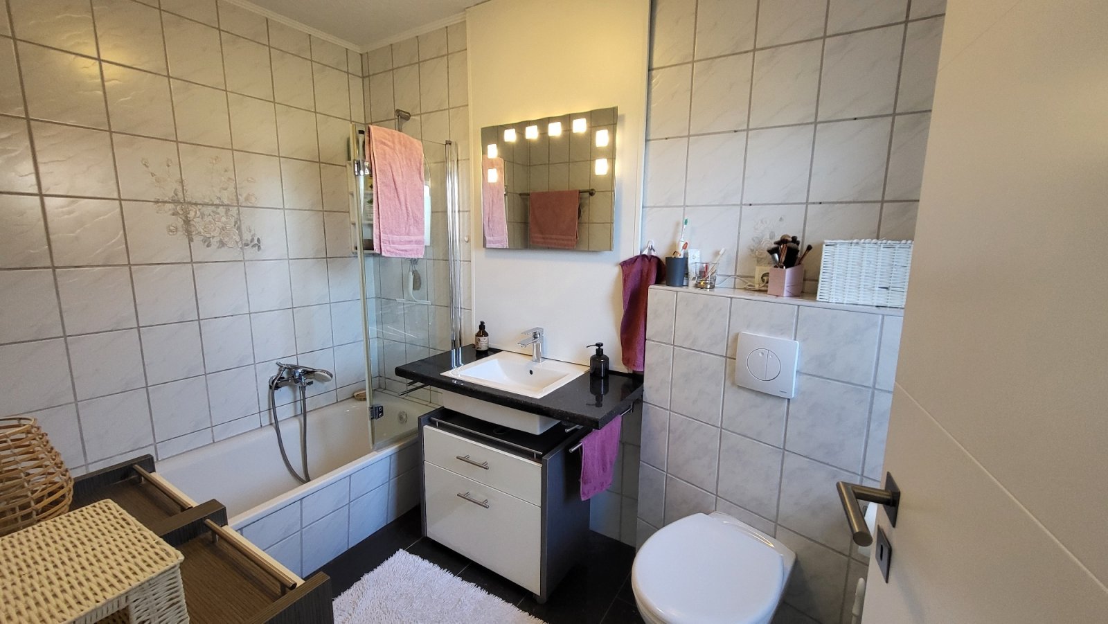 Badezimmer im EG Badezimmer im EG