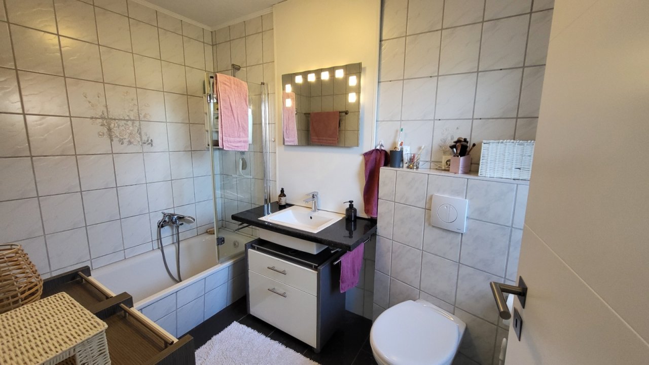 Badezimmer im EG Badezimmer im EG
