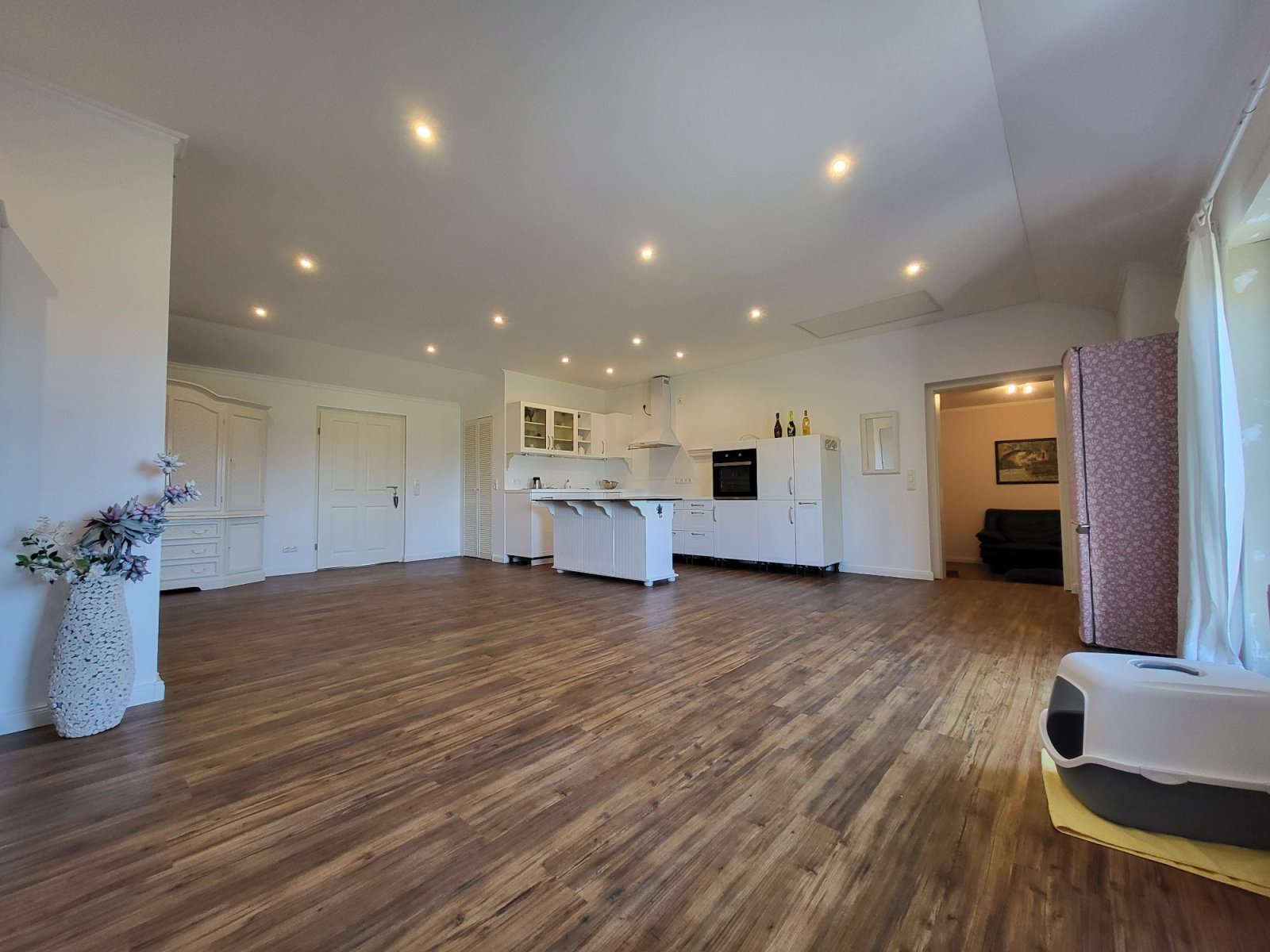 Wohnung oben - Wohnzimmer - Wohnung oben - Wohnzimmer -