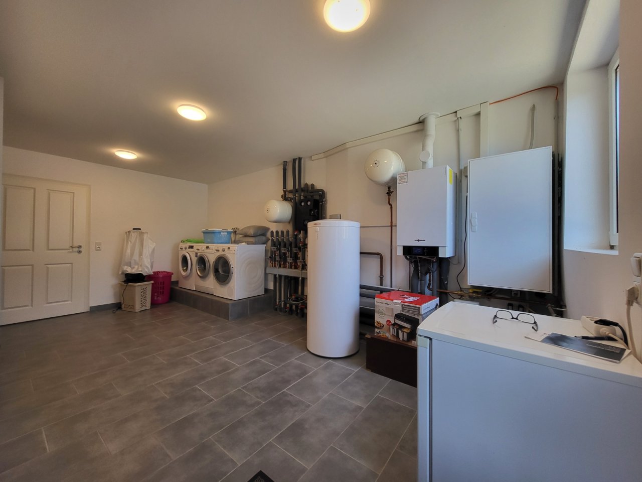 Hauswirtschaftsraum ca. 24 m² Hauswirtschaftsraum ca. 24 m²